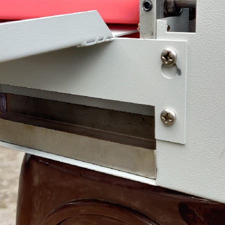 現(xiàn)貨淋膜機(jī)220V光盤證卡上光機(jī)專業(yè)印刷設(shè)備上光機(jī)來圖制訂廠家