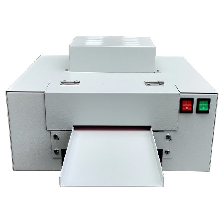 現(xiàn)貨淋膜機(jī)220V光盤證卡上光機(jī)專業(yè)印刷設(shè)備上光機(jī)來圖制訂廠家