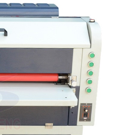 凱盛650多軸花紋淋膜機 4軸淋膜機 淋膜機 相冊設備