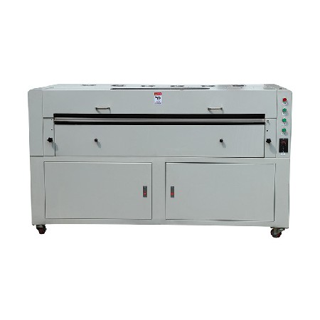 皮革桌布過(guò)膠機(jī) 1350過(guò)油機(jī)